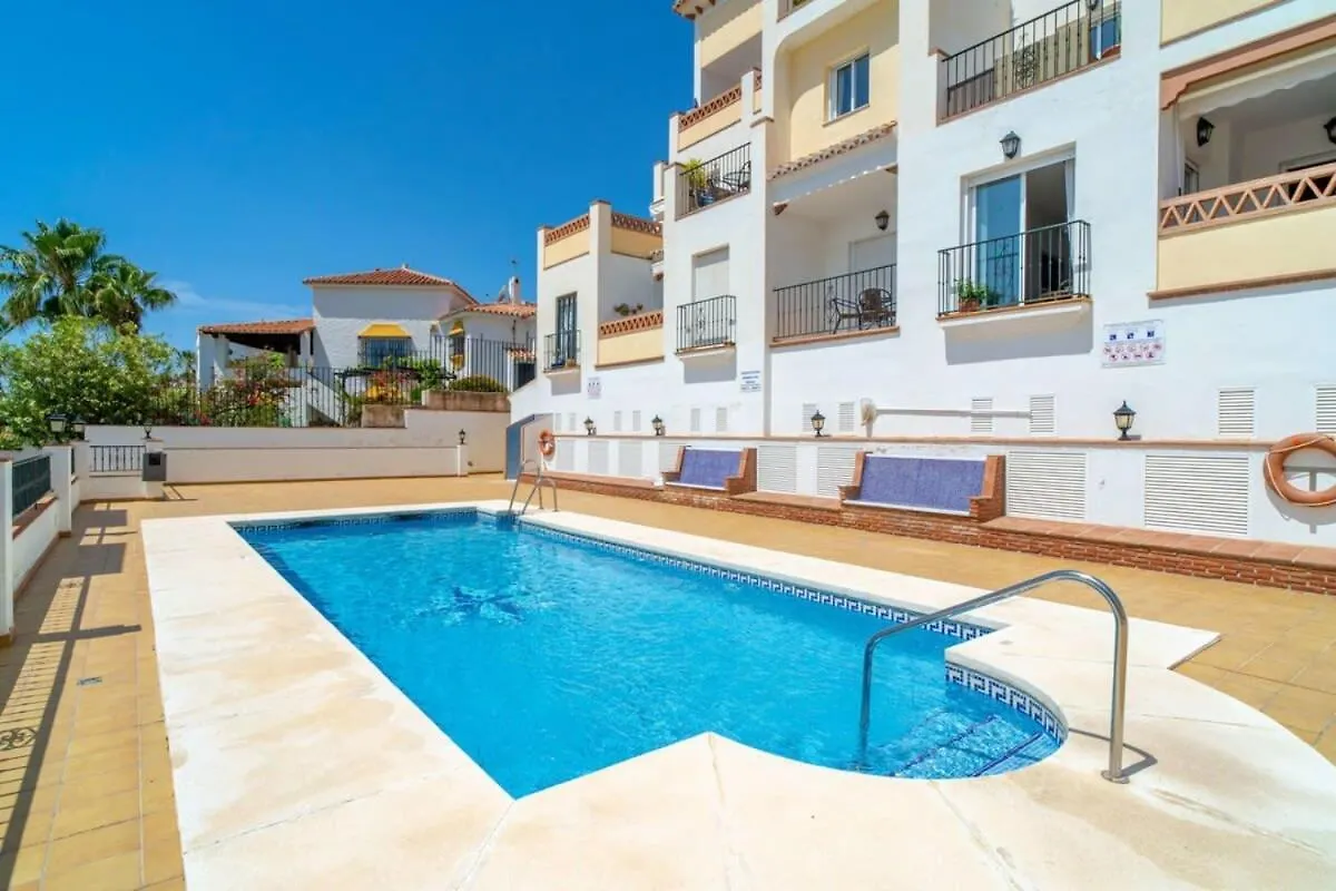 Chimenea Apartamentos Nerja