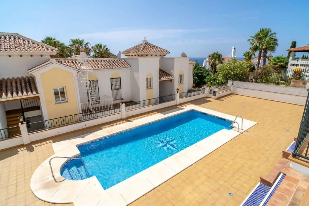Chimenea Apartamentos Nerja